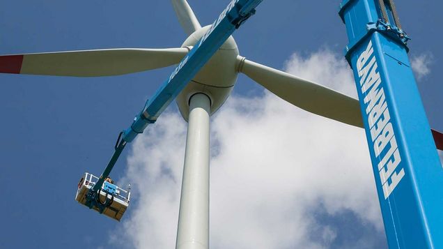 Arbeitsbühne vor Windflügel