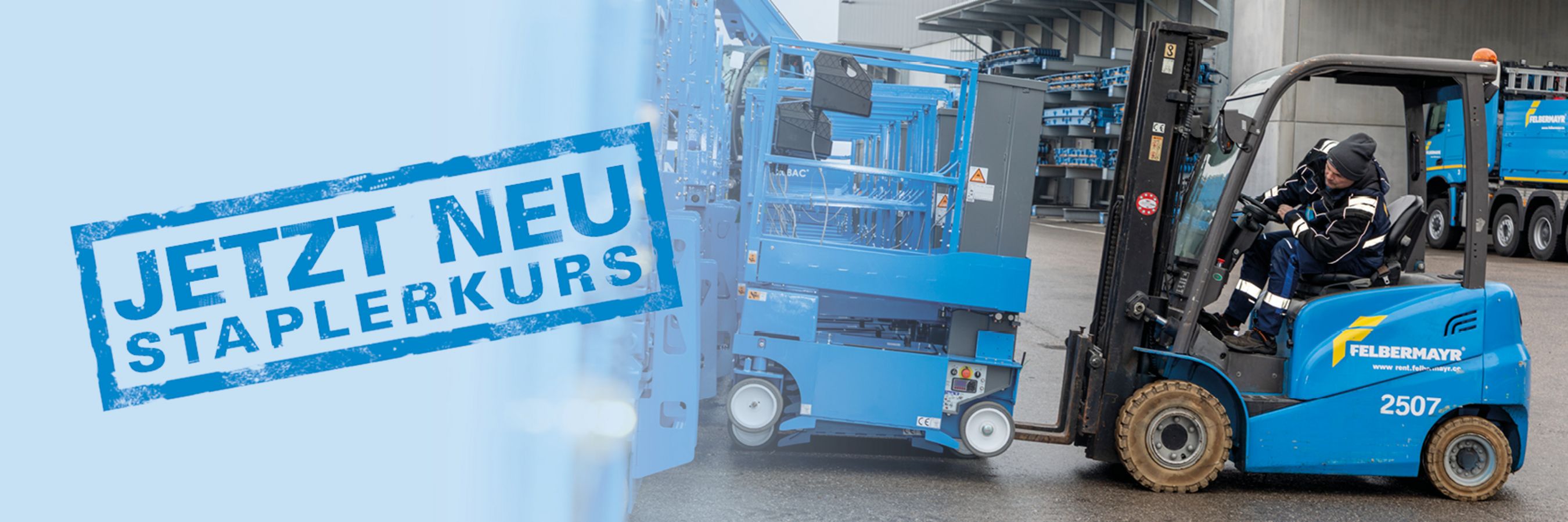 Kursteilnehmer Staplerkurs beim Praxisteil