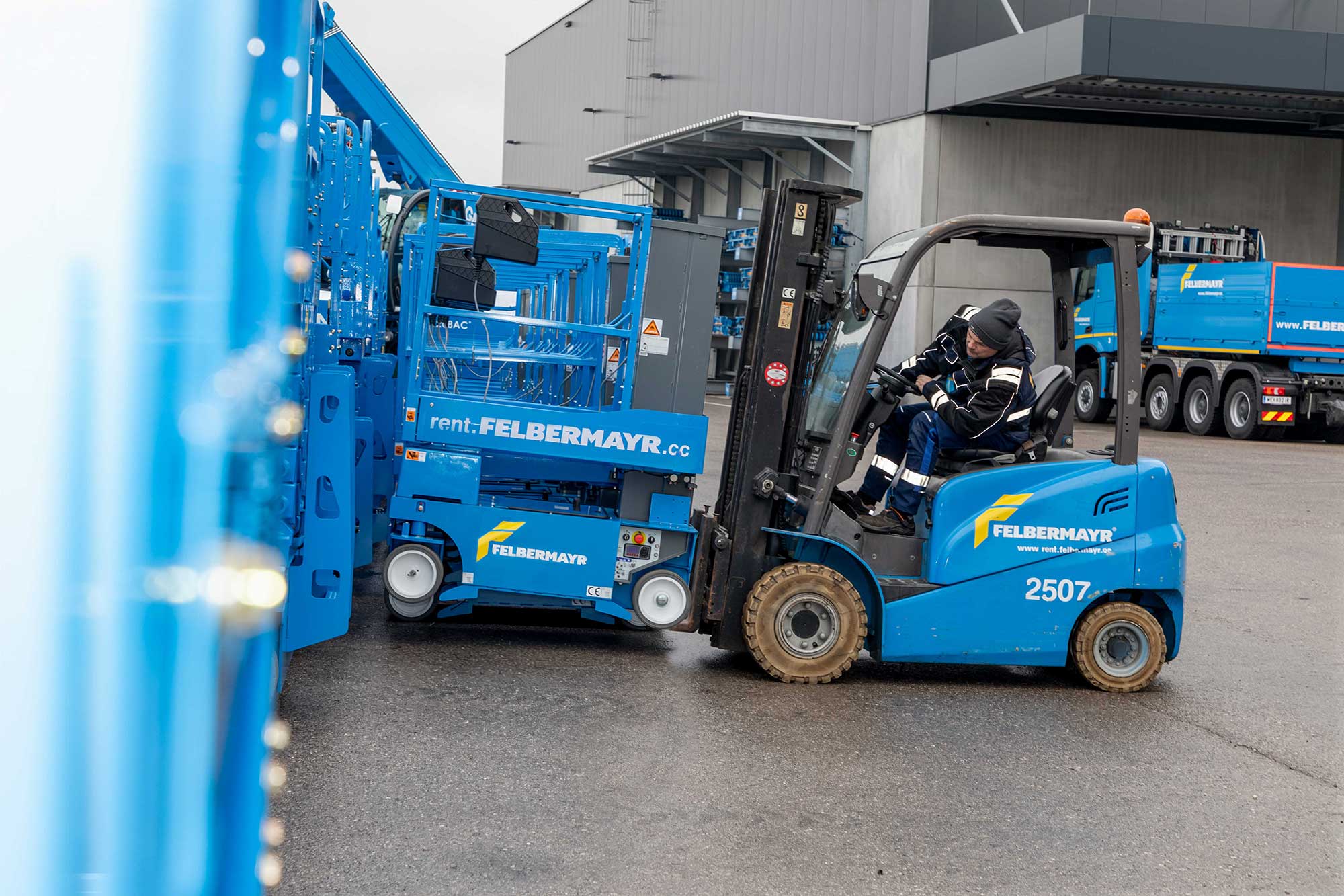 Staplerkurs mit Staplerschein Slider